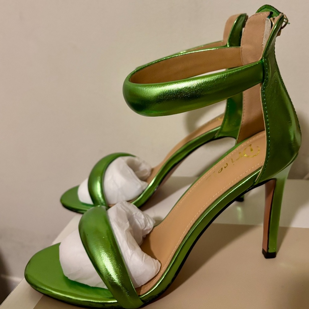 Driceic Green Metallic Stilettos
